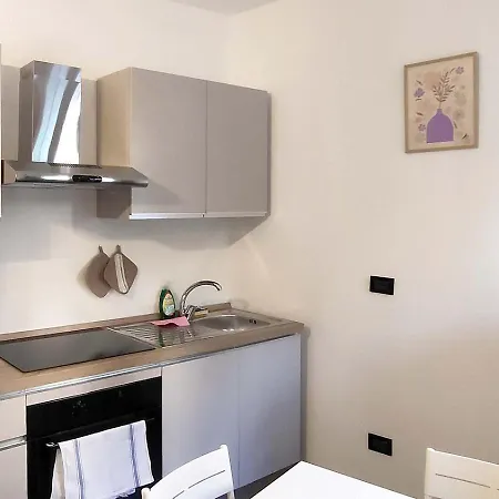 Sweetlake 3 Floors Apartment *