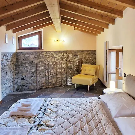 Apartment Sweetlake 3 Floors Lierna